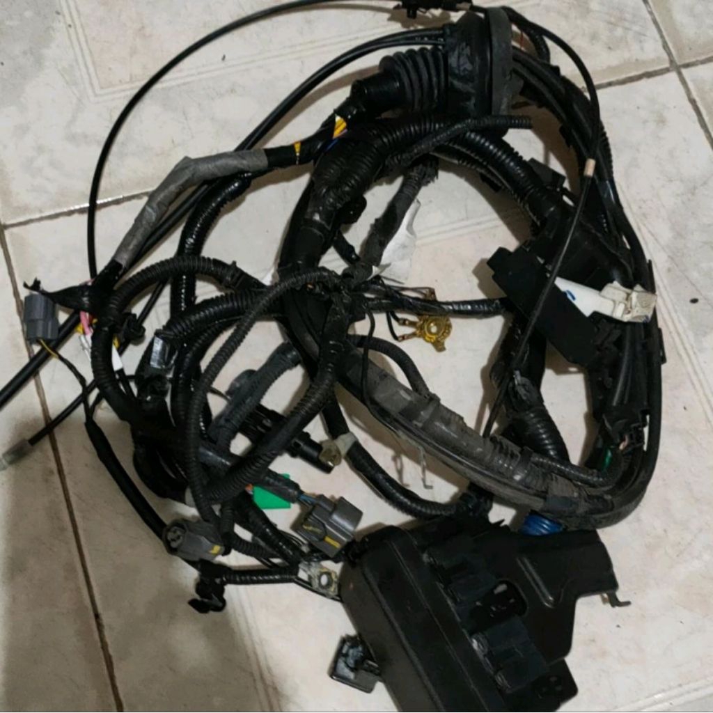 kabel fuse box sekring Mobilio brv original