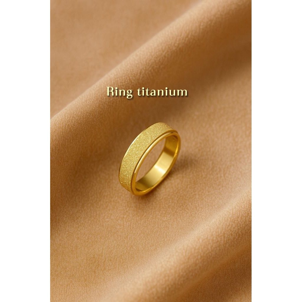 Cincin Titanium Wanita model polos pasir gold