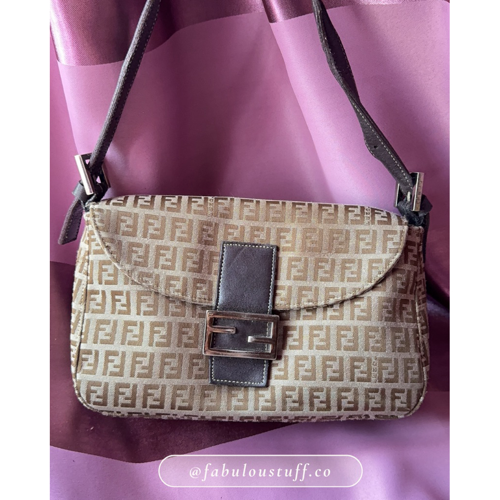 [SALE HANYA HARI INI SIAP KIRIM | REAL PICT] FENDI Vintage Rare Baguette Zuccino Shoulder Bag Leathe