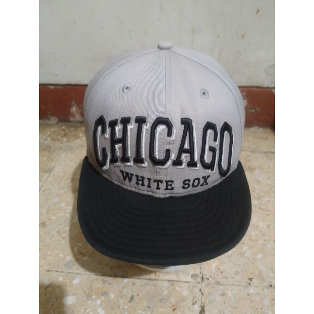 Topi new era x MLB Chicago original second bekas