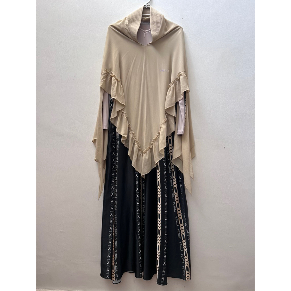 PRELOVED - Set Yunia Syar’i Black