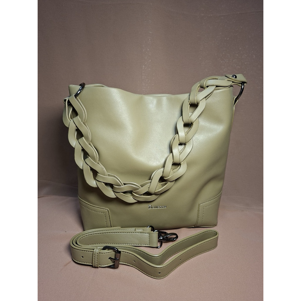 Tas Preloved Second Branded Slingbag Handbag Wanita Olive BE