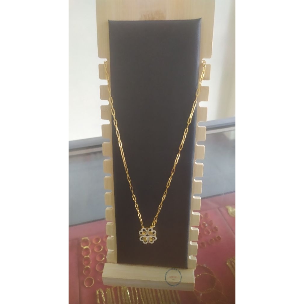 Kalung Paperlina liontin bunga love variasi emas kadar 375