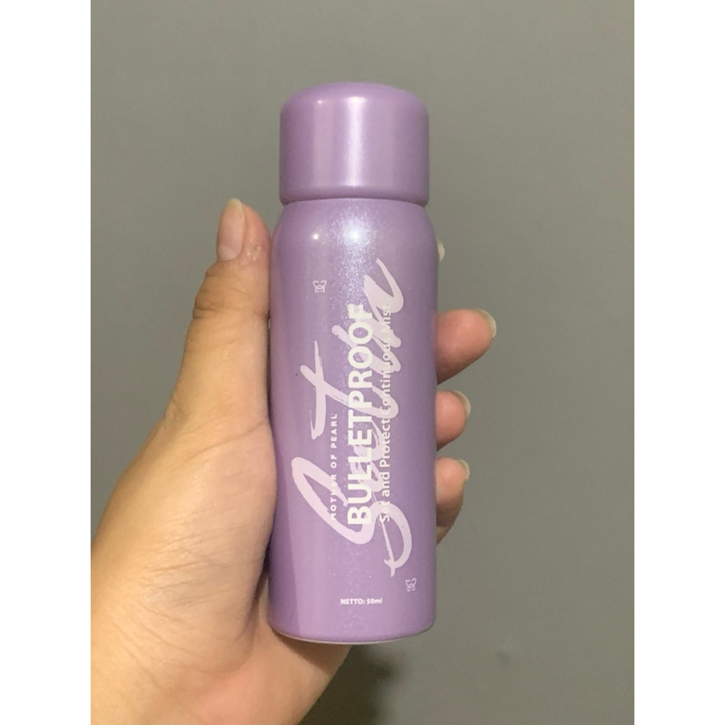 MOTHER OF PEARL SATIN SETTING SPRAY PRELOVED / MOP SETTING SPRAY