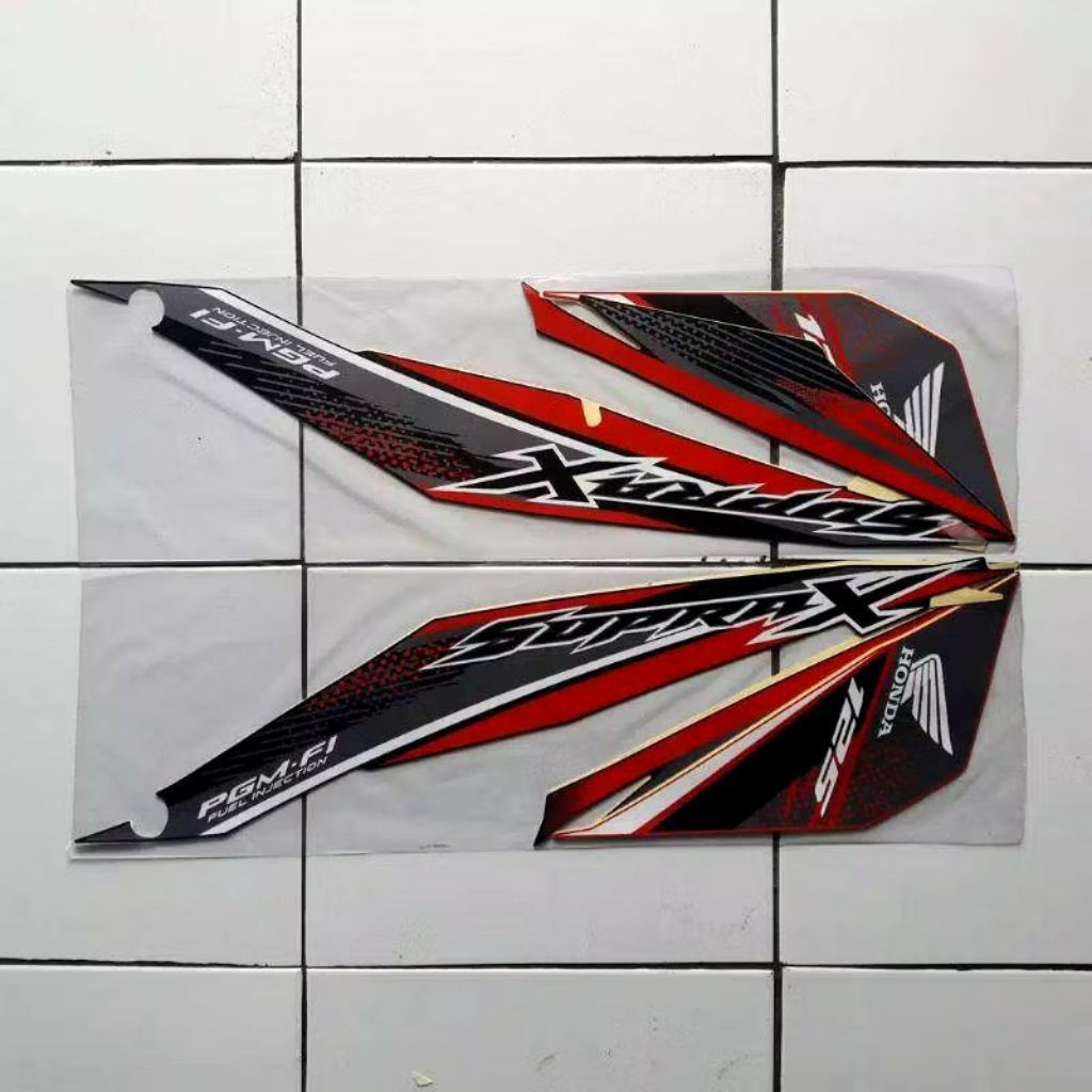 Striping stiker polet list motor honda supra x 125 fi 2019 2020 2021 hitam merah list body standar