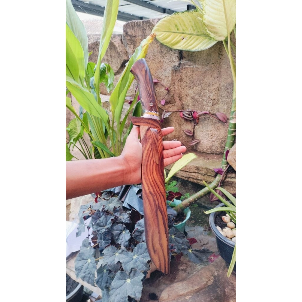 Pisau sembelih bahan baja bohler k110 pb 30cm full kayu sonokeling poles miror