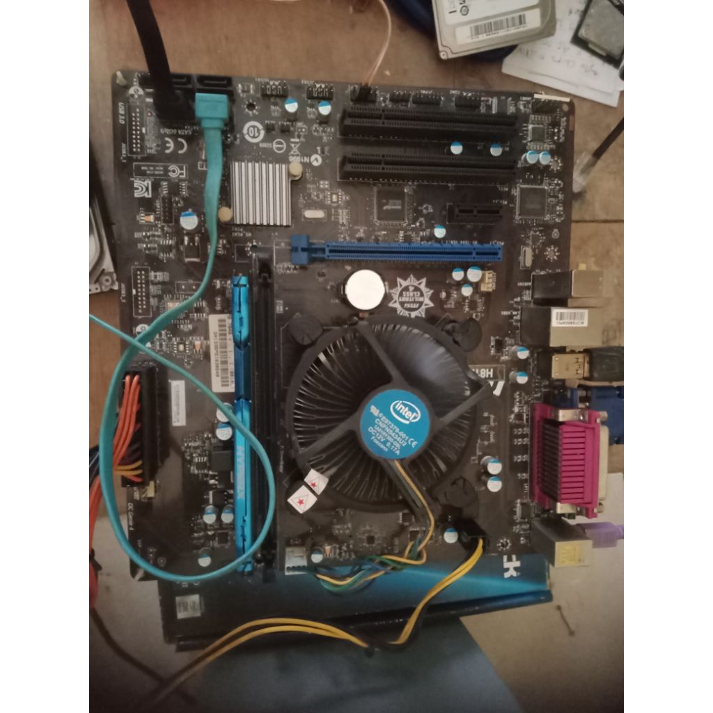 Motherboard H61+Core i3-2100+Fan - Normal mainboard saja