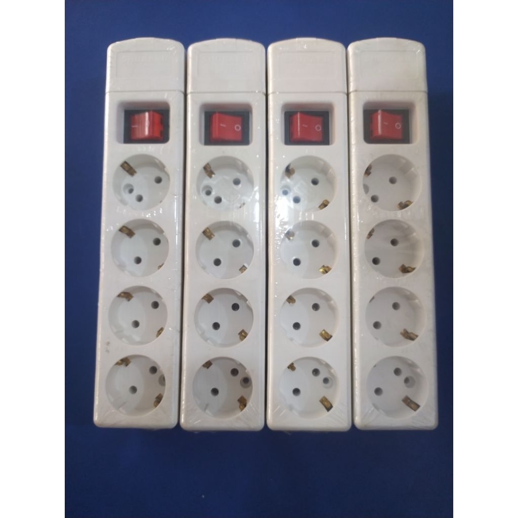 SHUKAKU SKU 814s New Series – Stop Kontak 4 Lubang + Saklar 16A-250V