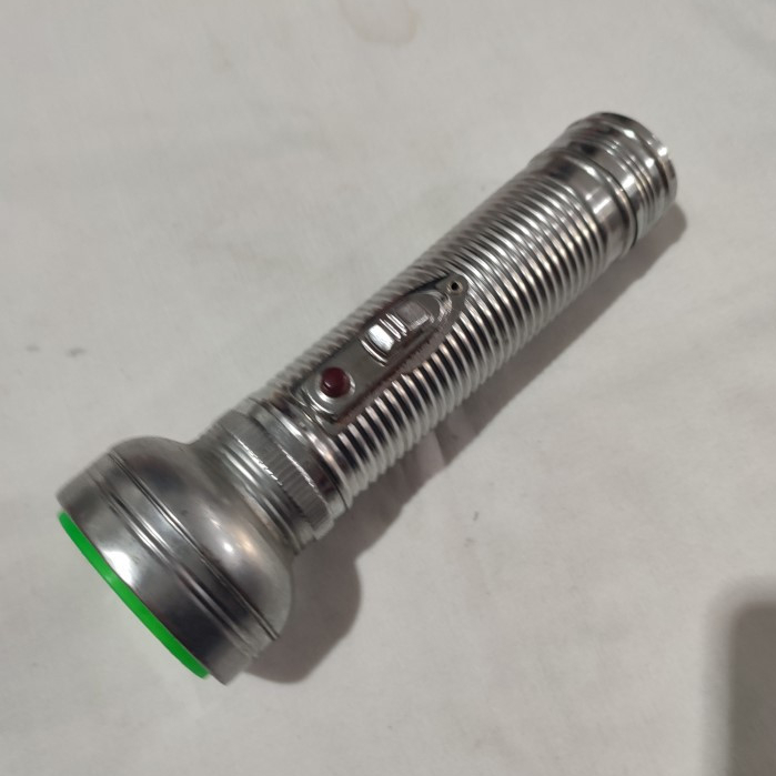 (Tanpa Battery ) Lampu Senter / Senter Tangan / Senter Jadul Murah / Senter Classic / Powerful Flash