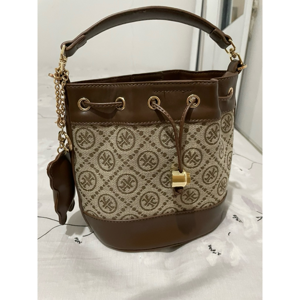 Tote bag tas wanit perempuan merk palomino preloved