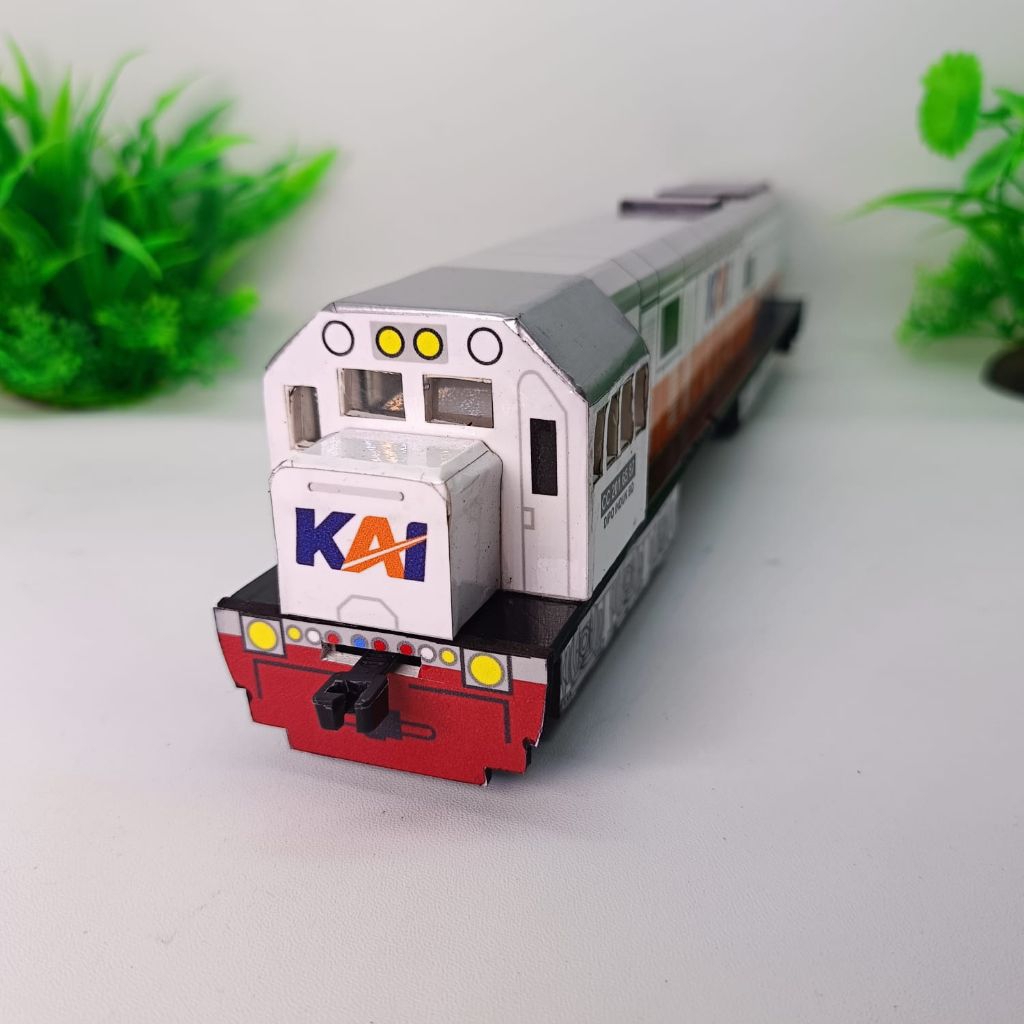 MINIATUR LOKOMOTIF CC 201 PUTIH ORANYE