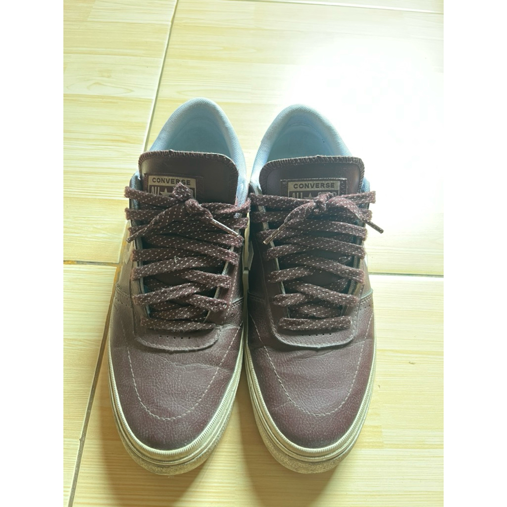 Sepatu Converse Boulevard