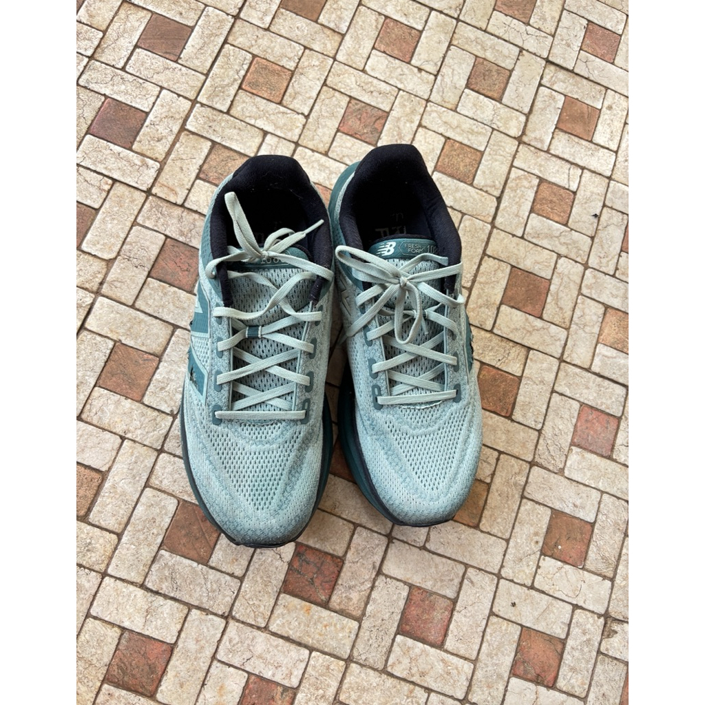 New Balance 1080 ukuran 44