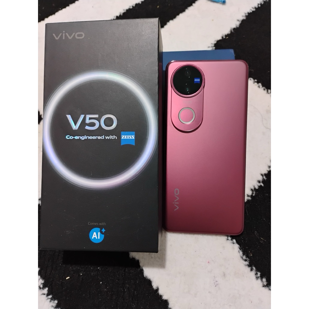 Vivo V50 Ram 12/256gb