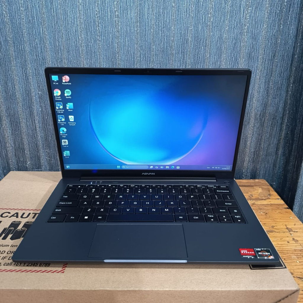 Advan Soulmate 1405, AMD Ryzen 5 - 3500U, Ram 8Gb/256Gb Ssd, Lengkap, Navy Blue