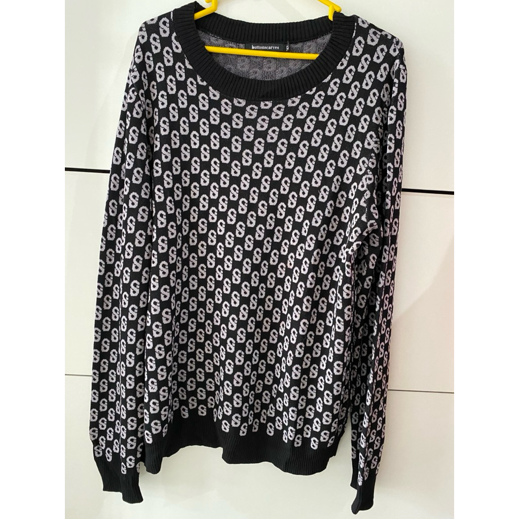 Sweater BUTTONSCRAVES BENANG JARUM blouse ECHANTIA dan AQUILLA