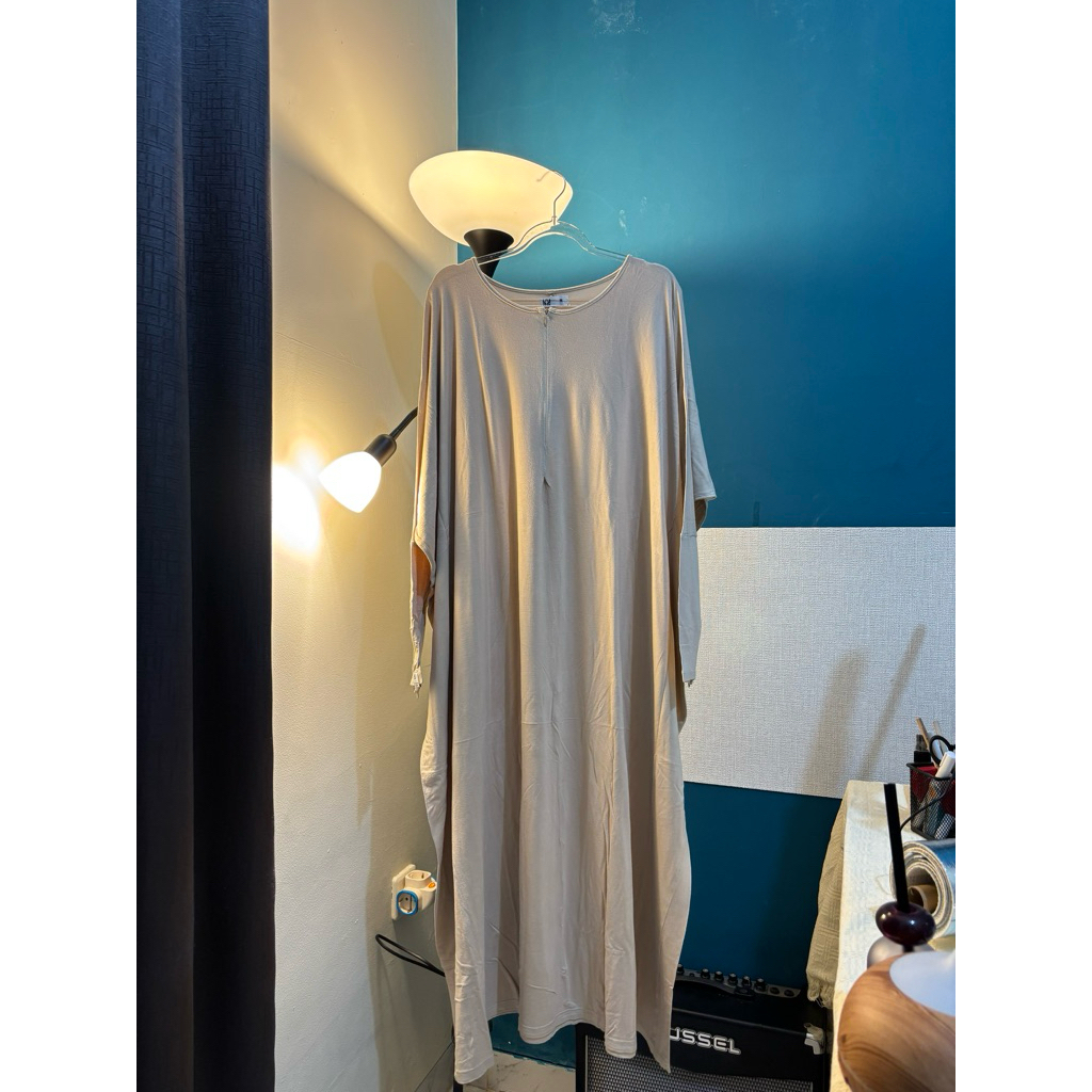Plain Loose Abaya ukuran M by Khalewale