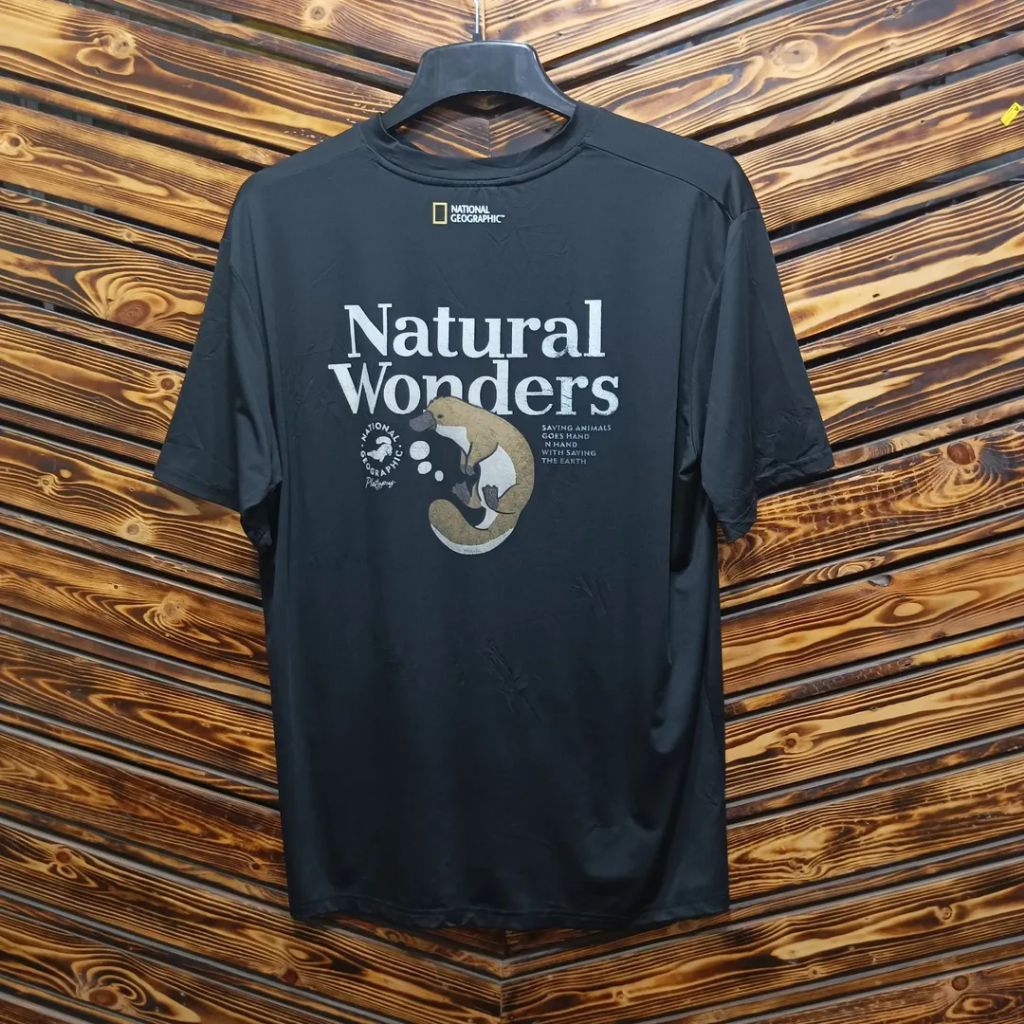 kaos tshirt NATIONAL GEOGRAPHIC size XXL casual bagus