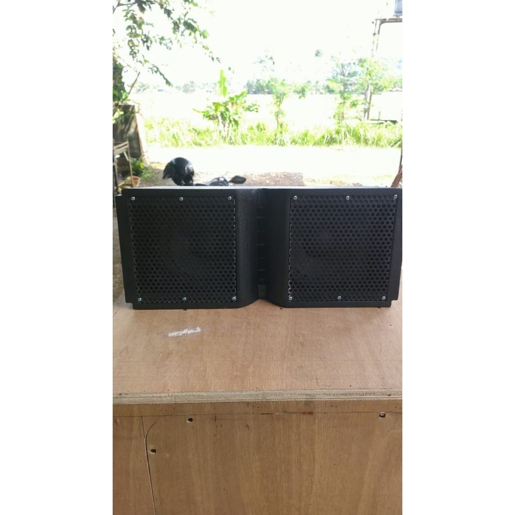 box spiker kara 6 inchi matrial semi meranti 12 mm plus horn custom triplek