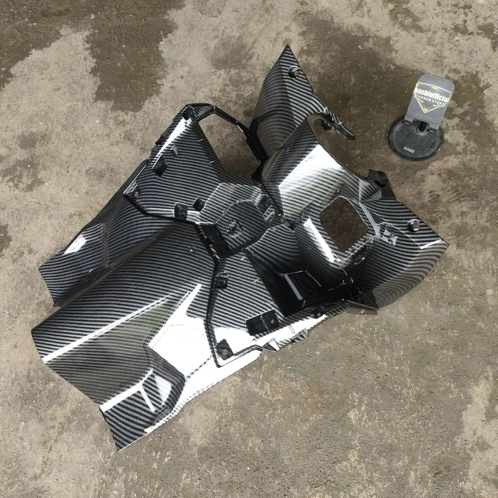 DEK DASBOR DASHBOARD LEGSHIELD LEKSIL KUNCI KONTAK VARIO 125 NEW GEN 2 CARBON
