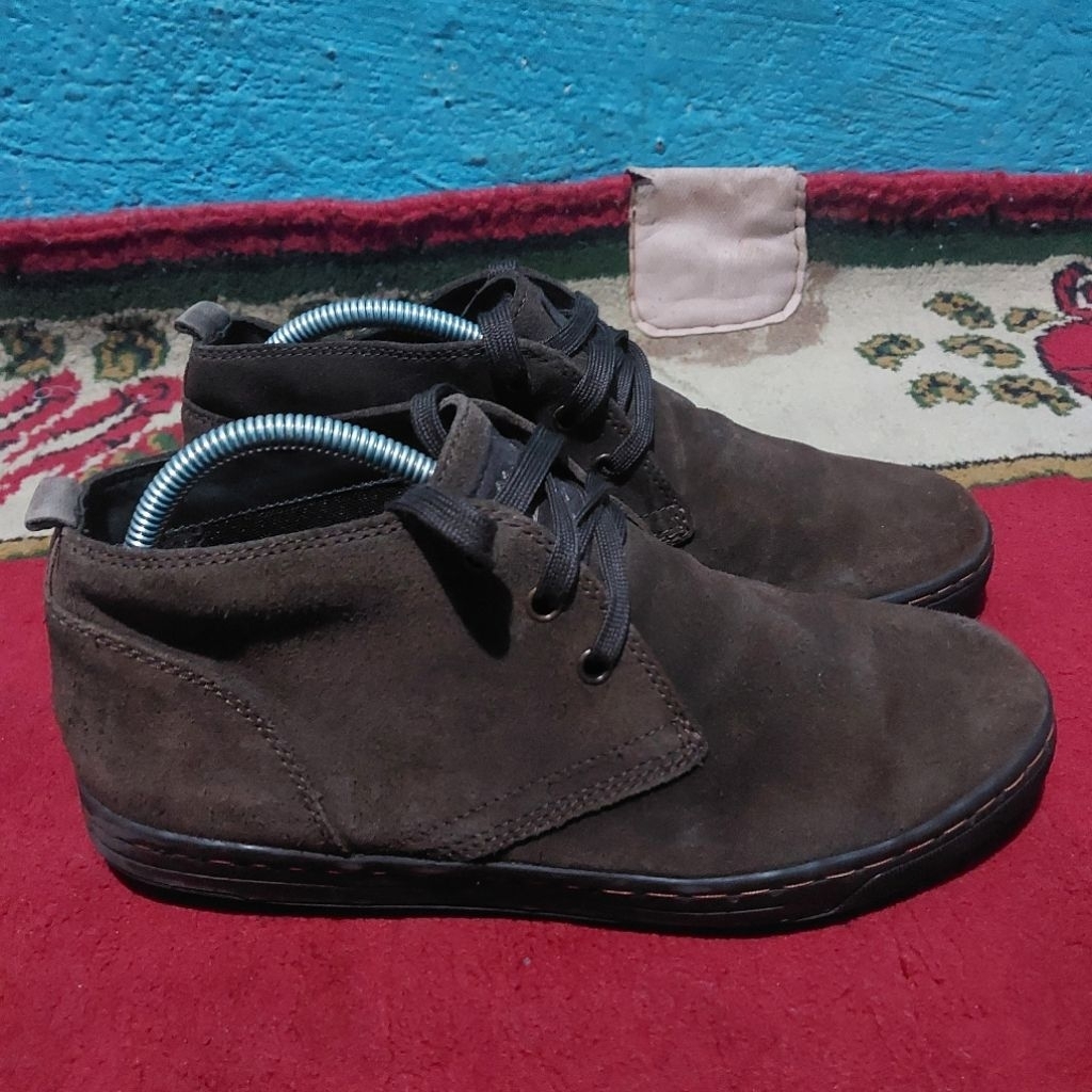 Sepatu kulit second boots suede udah di jahit manual geox size 40,5