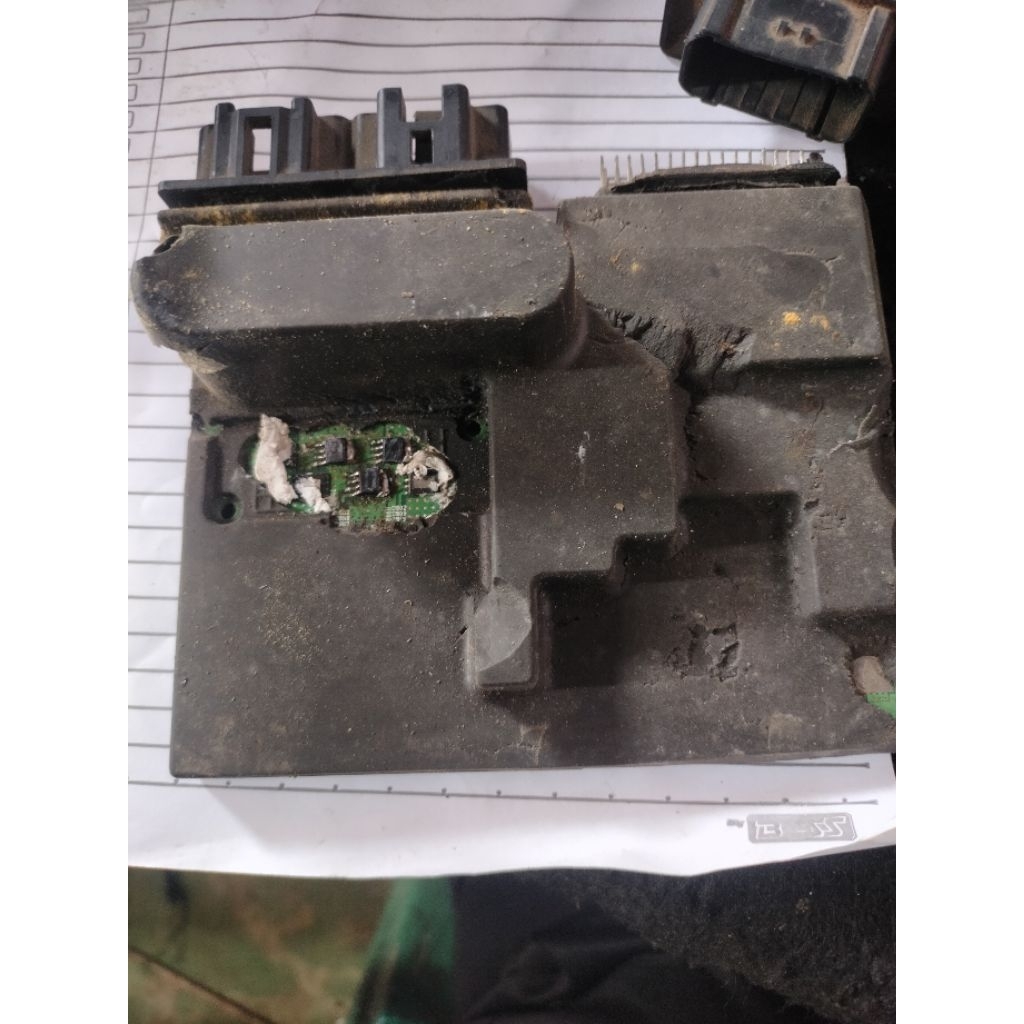 TERIMA SERVIS SGCU ECU LEXI NMAX DLL BERGARANSI