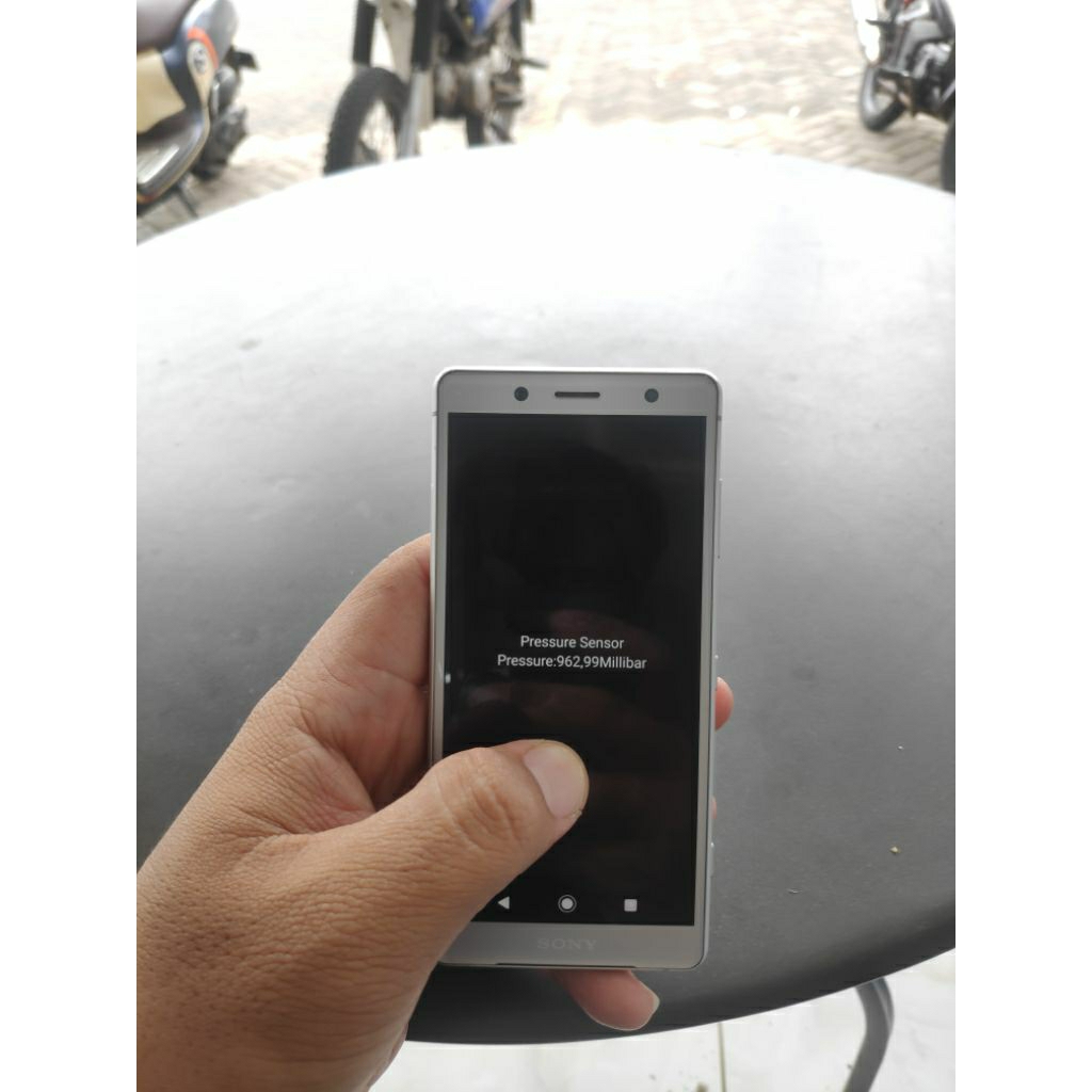 Sony XZ2 Compact docomo