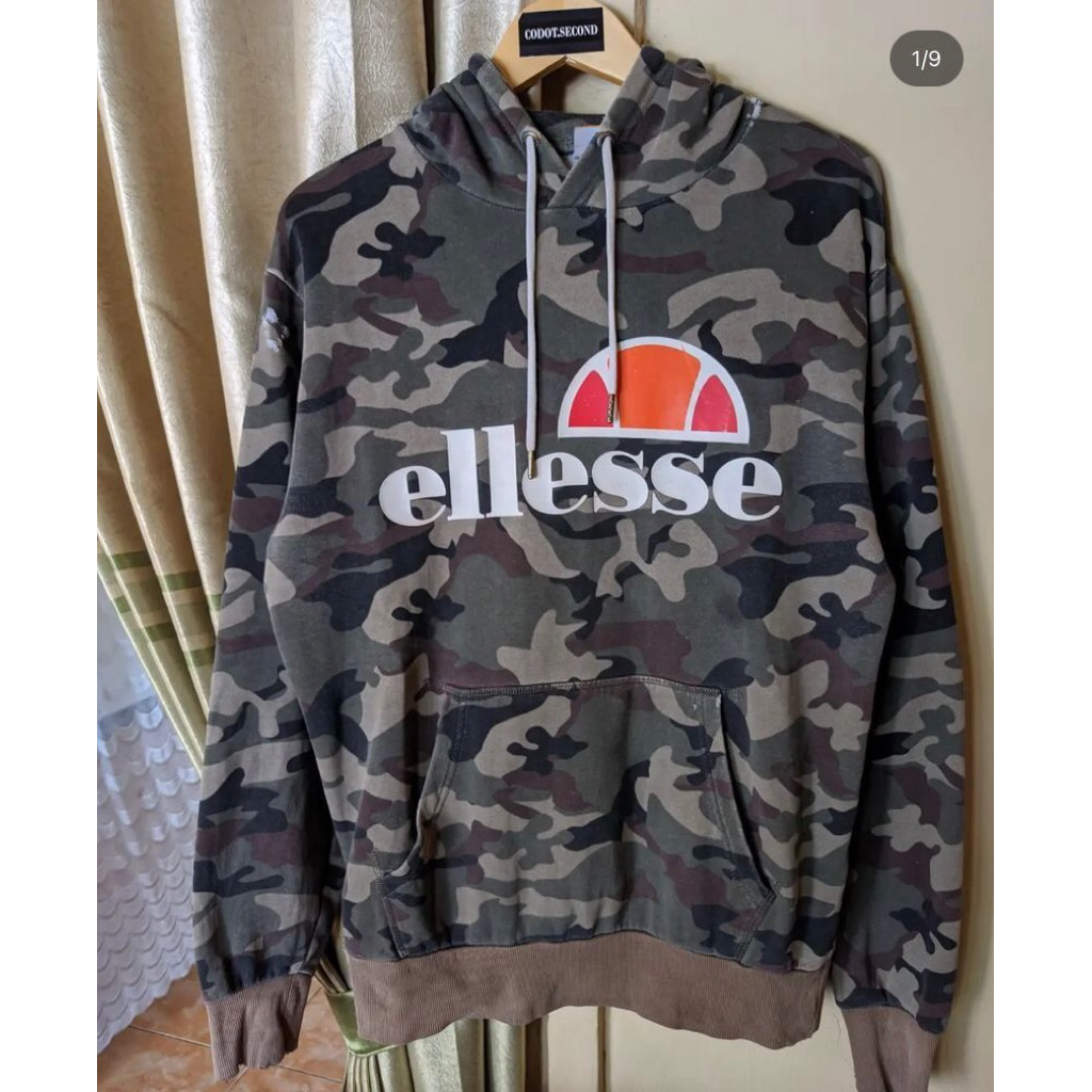 Hodie ellese camo