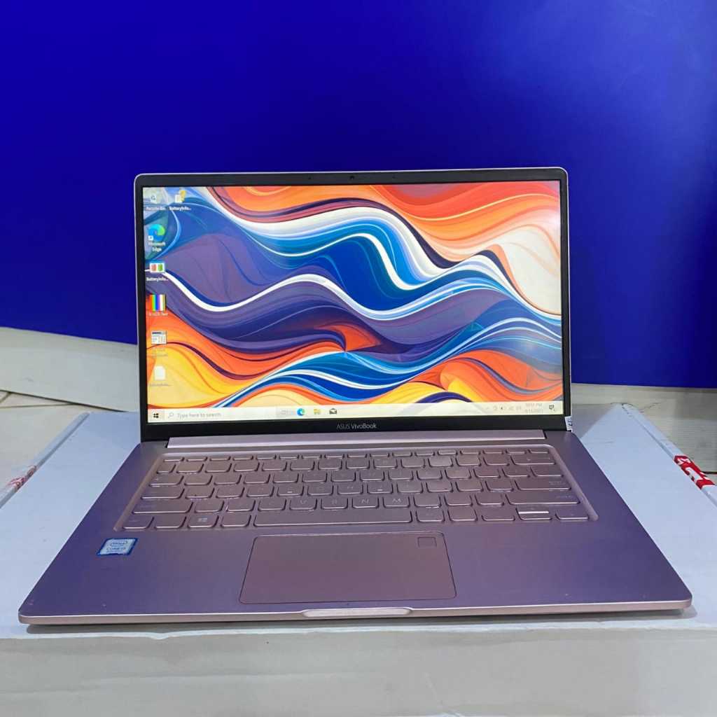 Laptop Asus Vivobook K403F, Core i3-8145U, Ram 4Gb/512Gb, Rose Gold, BERGARANSI