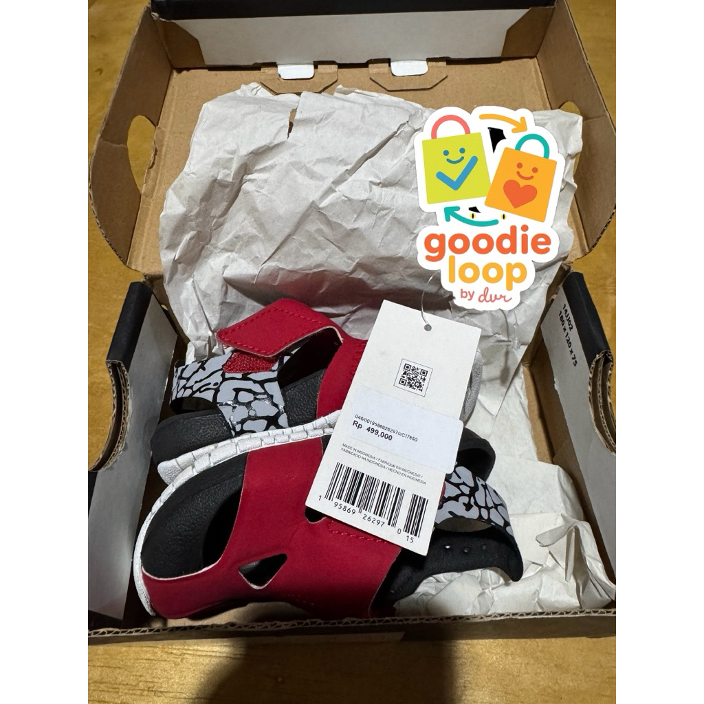 [Preloved] Sepatu sandal Nike jordan flare red