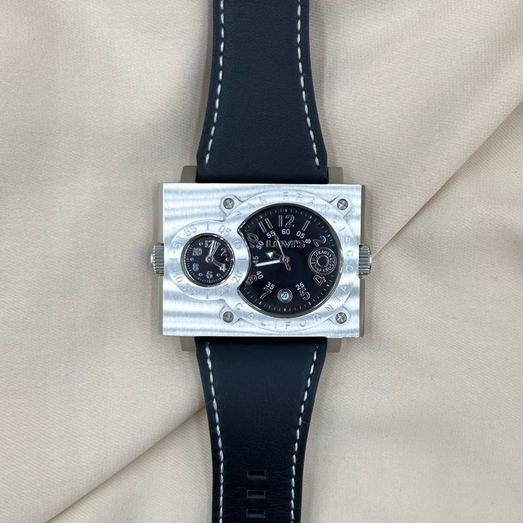 Jam Tangan Levis Pria LTH0401