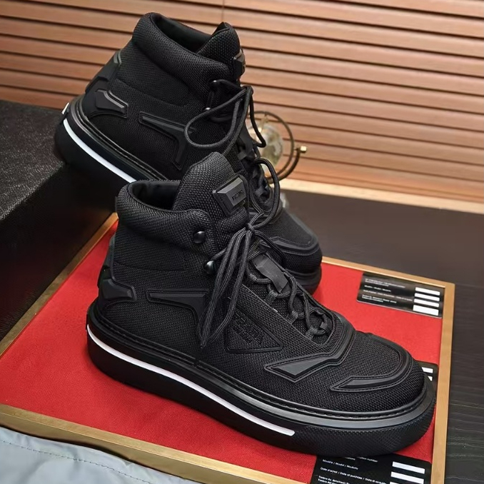Prada high-end new men's casual shoes, fashionable high top breathable cowhide sneakers, flat shoes