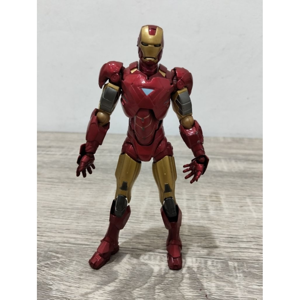 figure action iron man