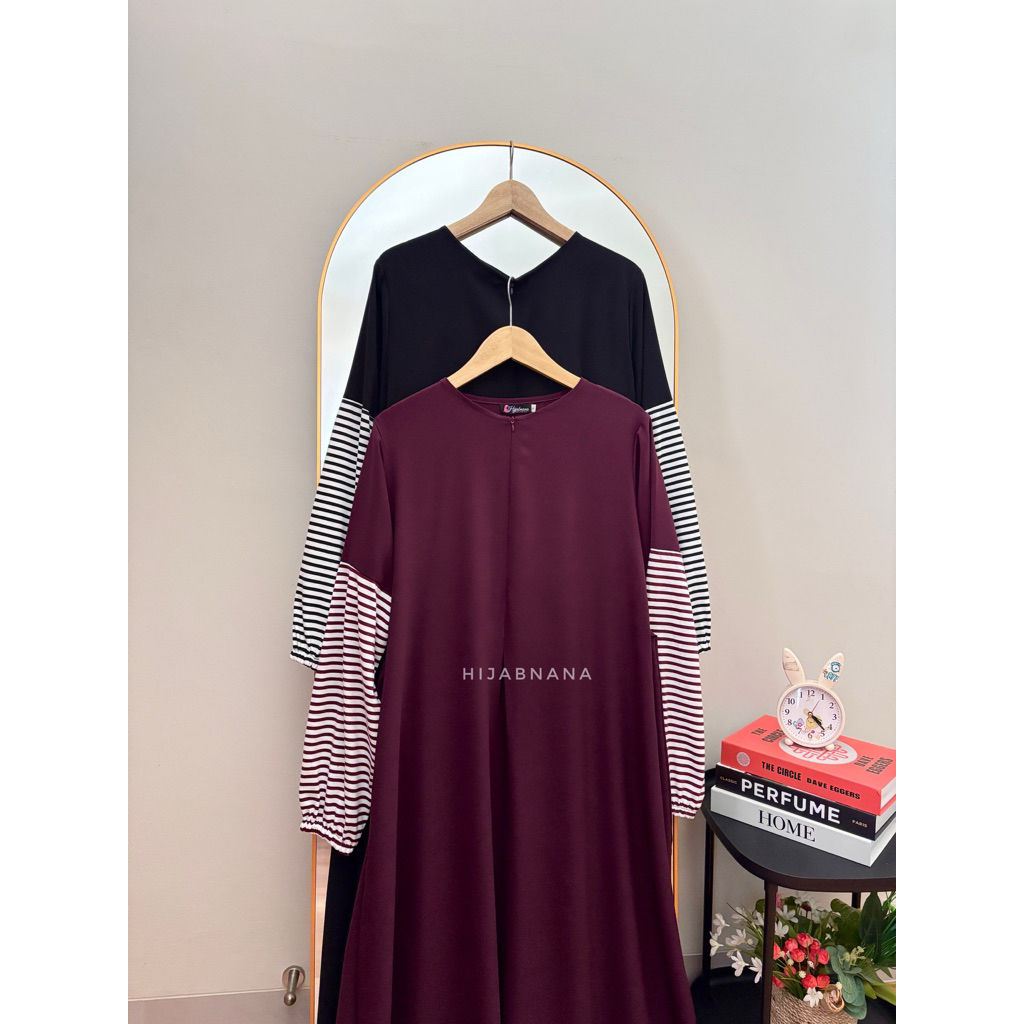 HIJABNANA- Yumna gamis kombinasi polos motif salur bahan zafeera anti uv
