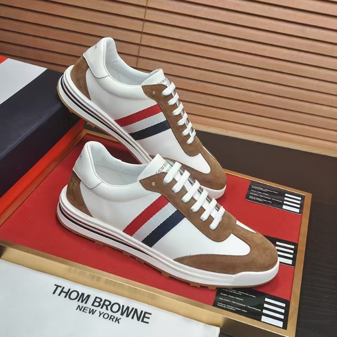 THOM BROWNE High end Men's Casual Shoes with Head Layer Leather Sports Shoes and Flat Shoes