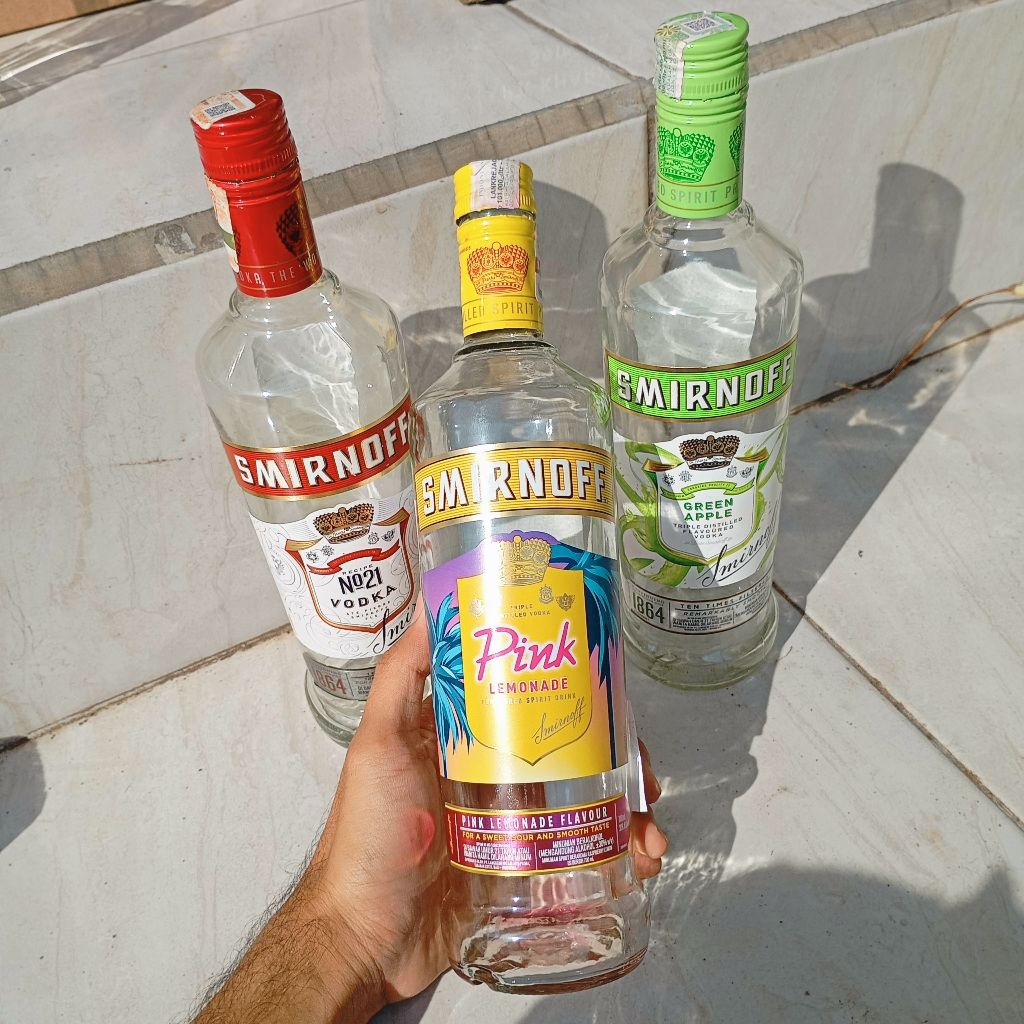 PROMO Botol Smirnoff bir Hiasan Cafe estetik dekorasi