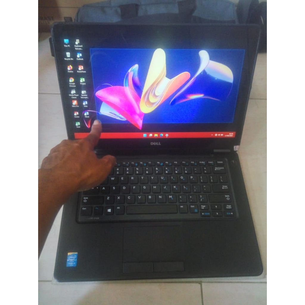 Dell Latitude E7450 core i5 fhd Touchscreen