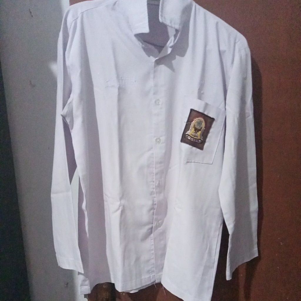 PRELOVED seragam sekolah putih Pramuka SMA perempuan