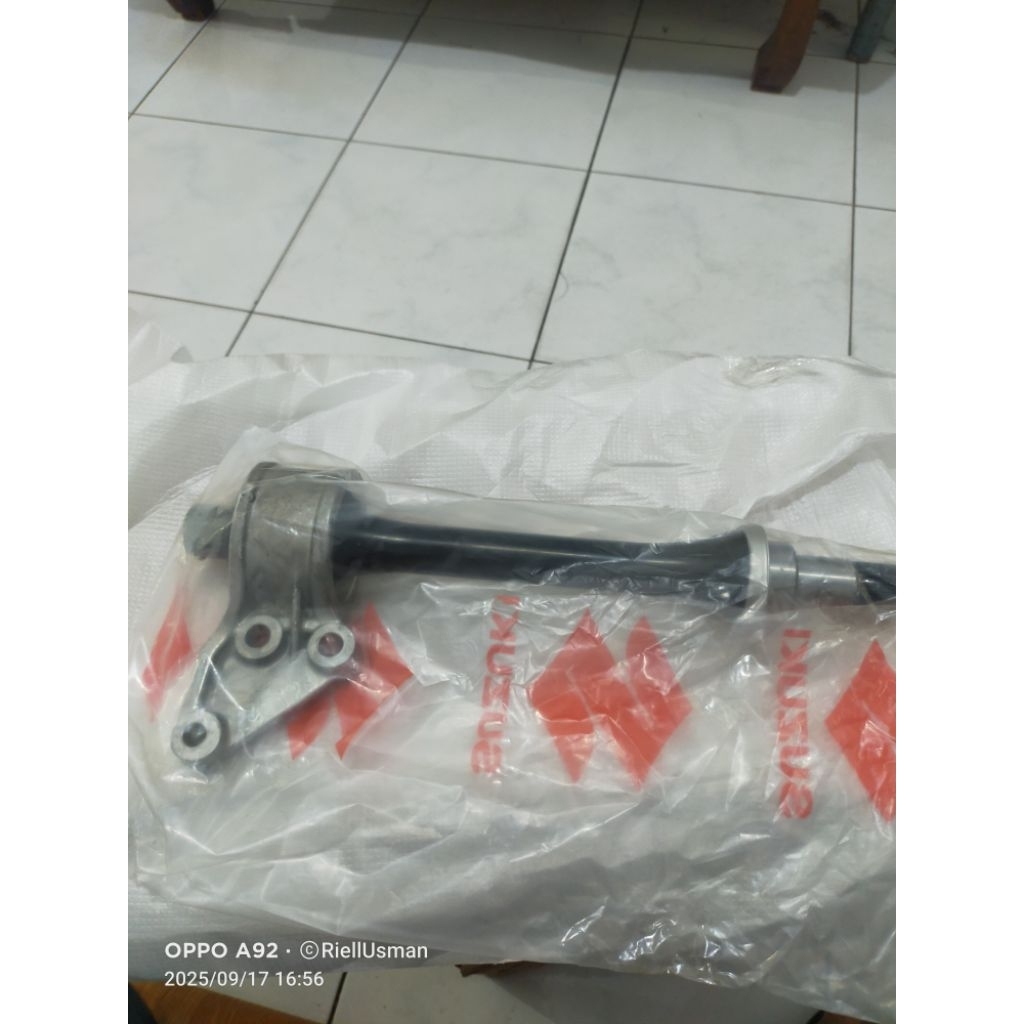 Shaft As Intermediate Matic mobil Suzuki Ertiga old 2012 / 2017