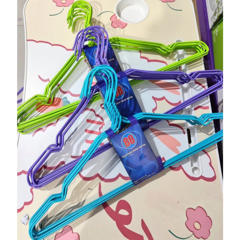 HANGER KAWAT WARNA HANGER KAWAT WARNA