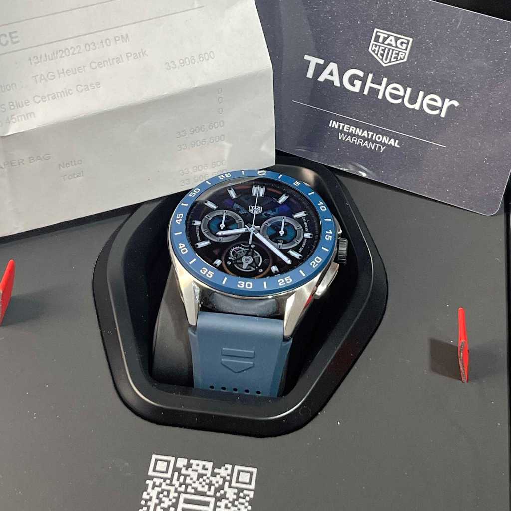 Tag Heuer Connected Calibre E4 Ceramic Blue Jam Tangan Pria