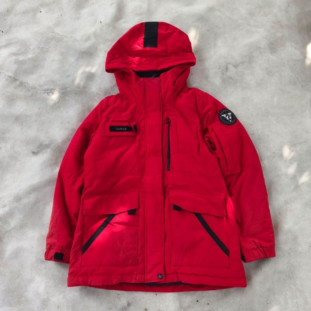 Jaket parka bulang outdoor hiking gunung guess merah