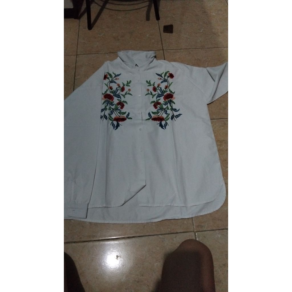 PRELOVED KEMEJA MOTIF