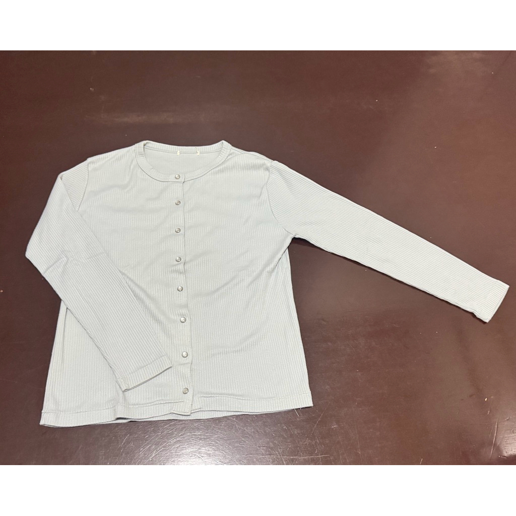 Preloved Cardigan Baby Blue / Cardigan salur Baby Blue