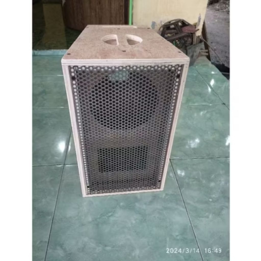 Box Speaker Line Array 8 in Plus Gril Segi 6