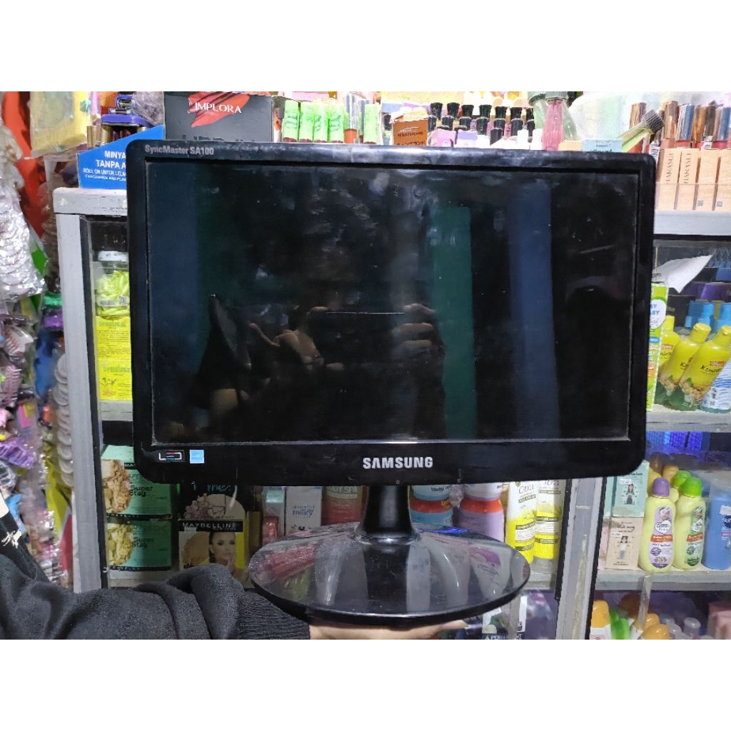Monitor Samsung SyncMaster SA100 – 18.5 Inch LED Wide