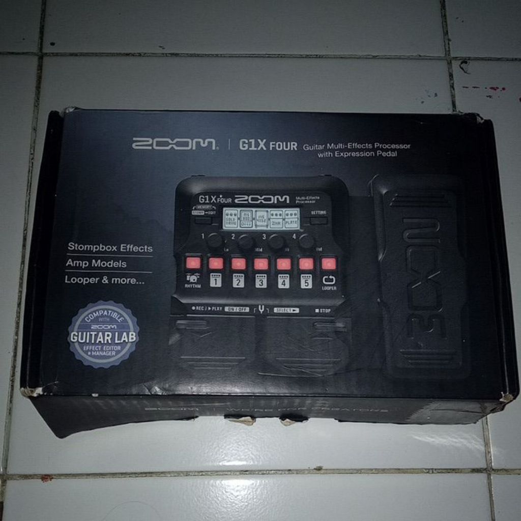 Efek Gitar Zoom G1XFour