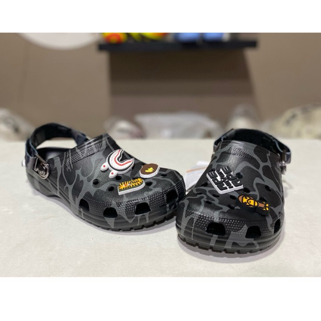 CROCS X BAPE DEWASA ORIGINAL(free jibbit+tas crocs)