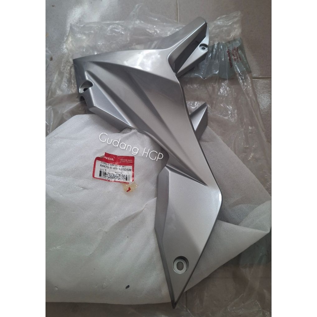 Cover L Lower DG SL MT Cover Sayap Bawah Silver Muda Blade Karbu 64470-KWB-920DSM Ori Honda Genuine 
