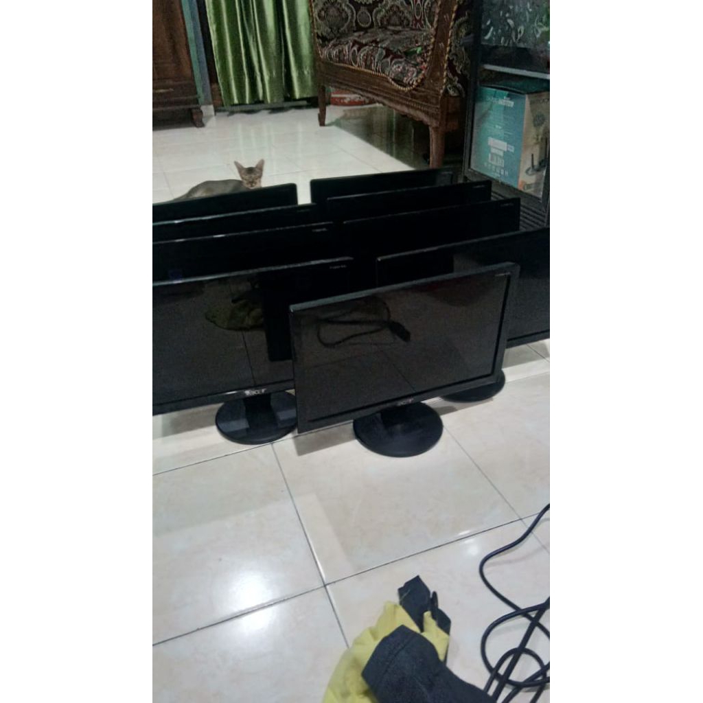 monitor Acer 16 inch